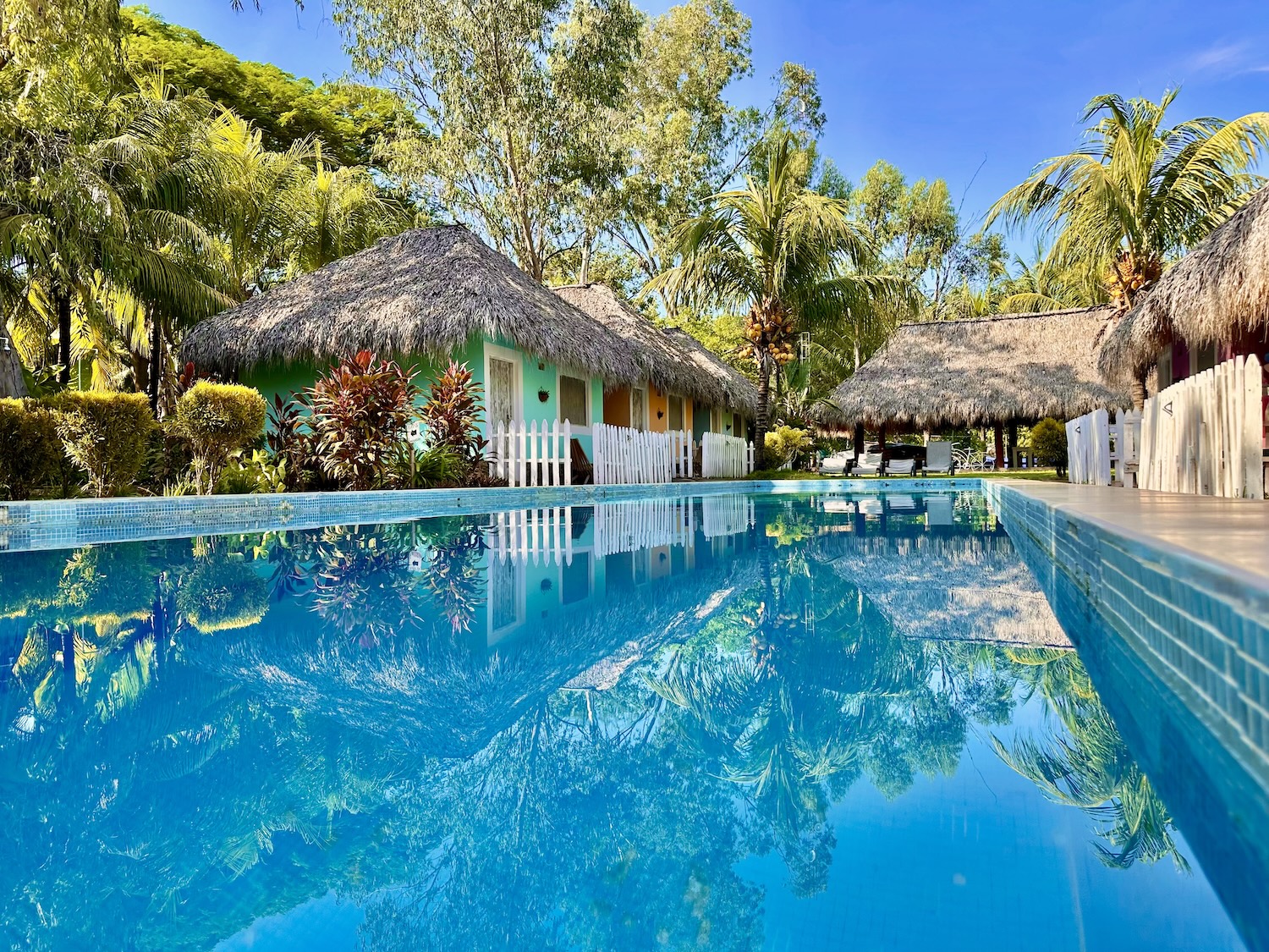 Premium Surf Camp Todo Incluido – 7 Días / 6 Noches | Habitación Privada - Imagen 2